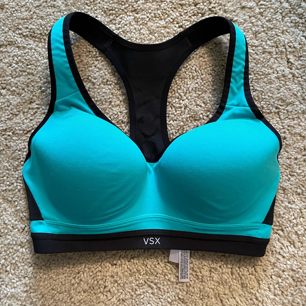Victoria’s Secret Sports Bra size 32D